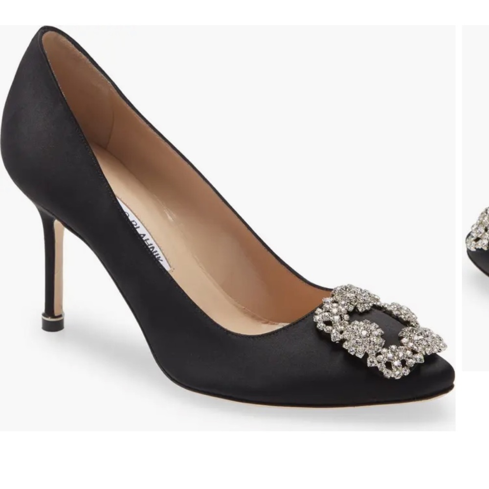 Hangisi Crystal Buckle Pump (Women)
MANOLO BLAHNIK